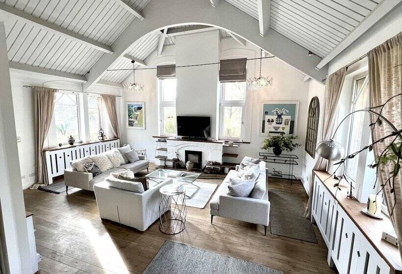 住所  Luxury Chilterns Hideaway, Easy Access To London