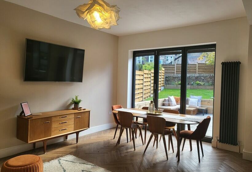 Residência Remarkable 4 Bed House In Sheffield