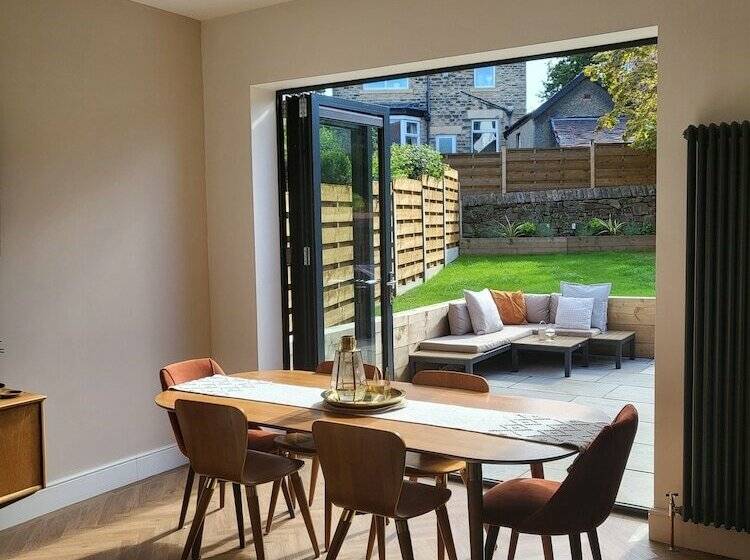 Residência Remarkable 4 Bed House In Sheffield