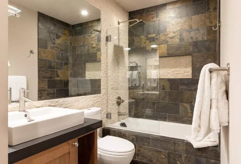 Apex By Avantstay Cozy Expansive Mountain Home Close To The Slopes W/ Hot Tub!