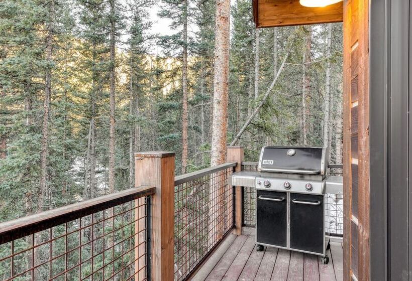 Apex By Avantstay Cozy Expansive Mountain Home Close To The Slopes W/ Hot Tub!