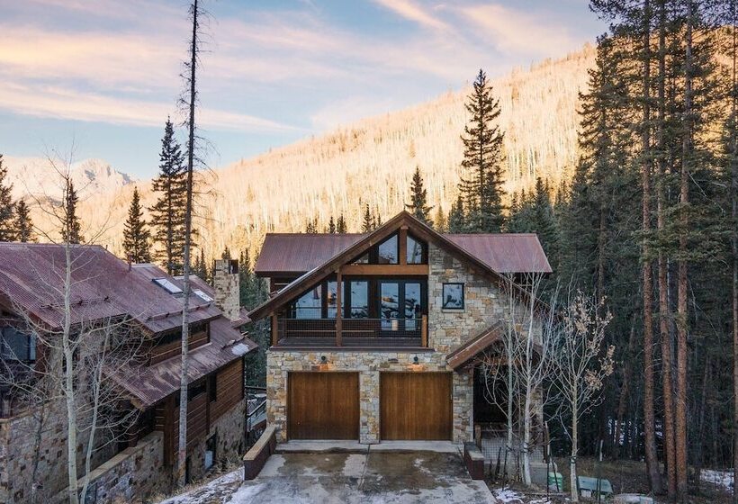 Apex By Avantstay Cozy Expansive Mountain Home Close To The Slopes W/ Hot Tub!