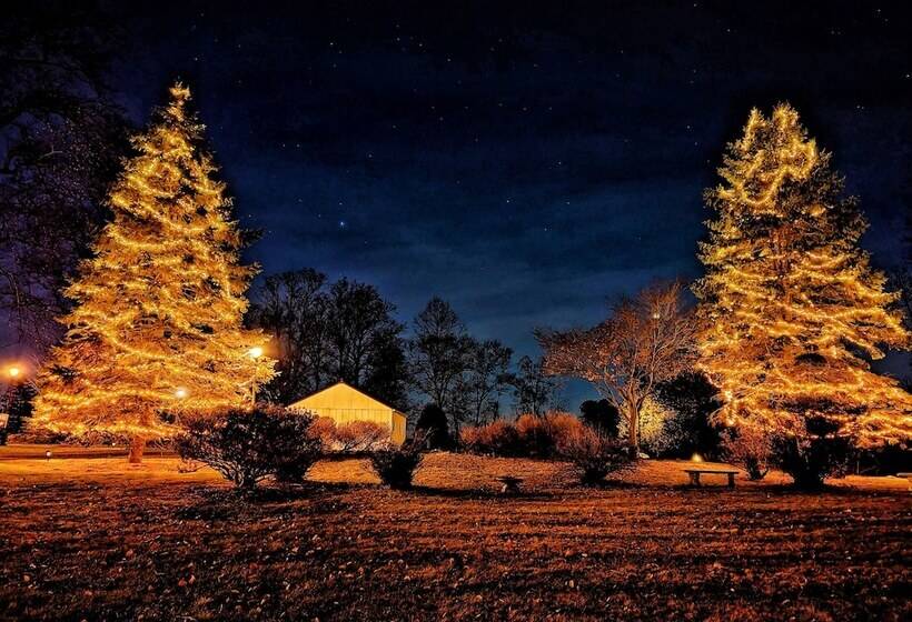 צימר Cromwell Manor Inn