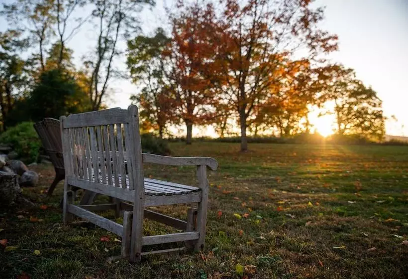 Aamiaismajoitus (B&B) Cromwell Manor Inn