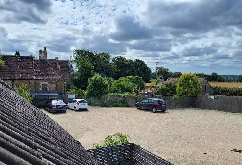 Aamiaismajoitus (B&B) Kings Arms Duplex