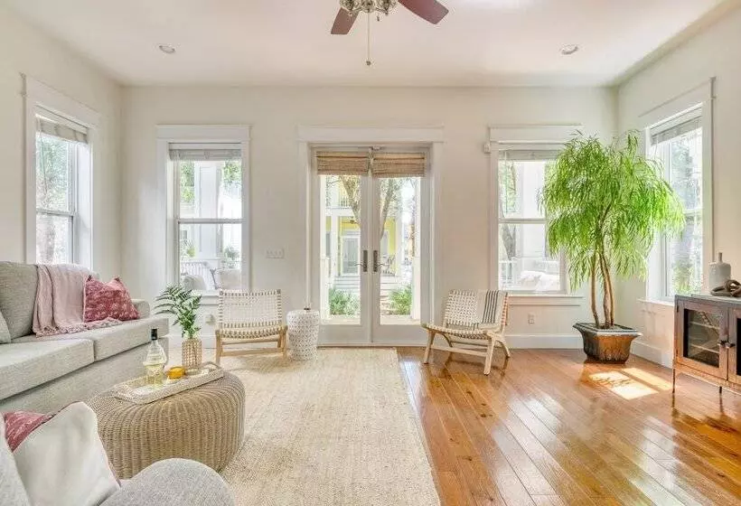 Bellview By Avantstay Gorgeous Home W/ Multiple Balconies & Living Areas