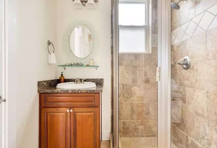 Bellview By Avantstay Gorgeous Home W/ Multiple Balconies & Living Areas