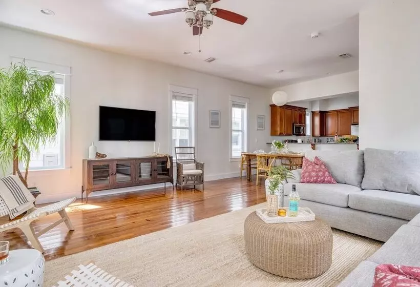 Bellview By Avantstay Gorgeous Home W/ Multiple Balconies & Living Areas