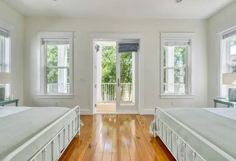 Bellview By Avantstay Gorgeous Home W/ Multiple Balconies & Living Areas