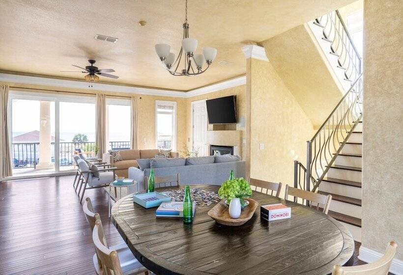 Florence By Avantstay Villa Steps From Beach