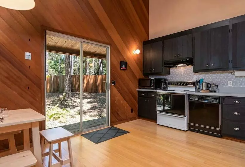 Forest Sea Cabin