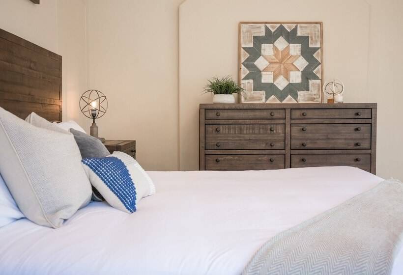 Grapevine By Avantstay Secluded 5br Villa 4 Acres Of Vineyards & Avo Groves!