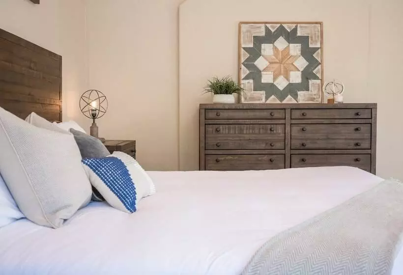 Grapevine By Avantstay Secluded 5br Villa 4 Acres Of Vineyards & Avo Groves!