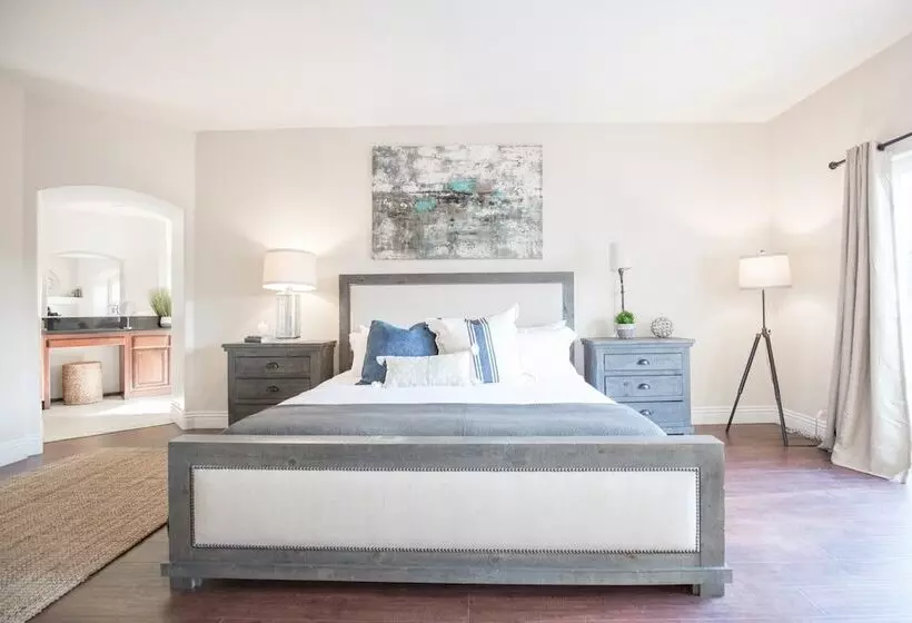 Grapevine By Avantstay Secluded 5br Villa 4 Acres Of Vineyards & Avo Groves!