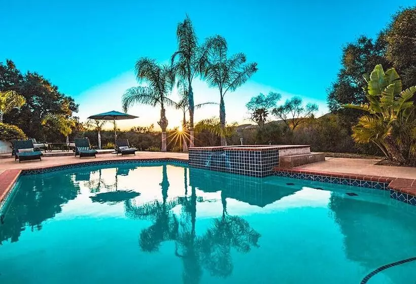 Grapevine By Avantstay Secluded 5br Villa 4 Acres Of Vineyards & Avo Groves!