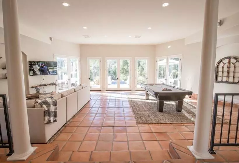 Grapevine By Avantstay Secluded 5br Villa 4 Acres Of Vineyards & Avo Groves!