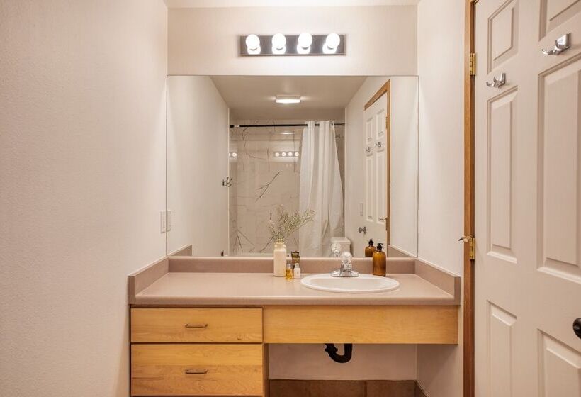 Holly By Avantstay In The Heart Of Breckenridge W/ Hot Tub, Game Room & Roof Top Patio