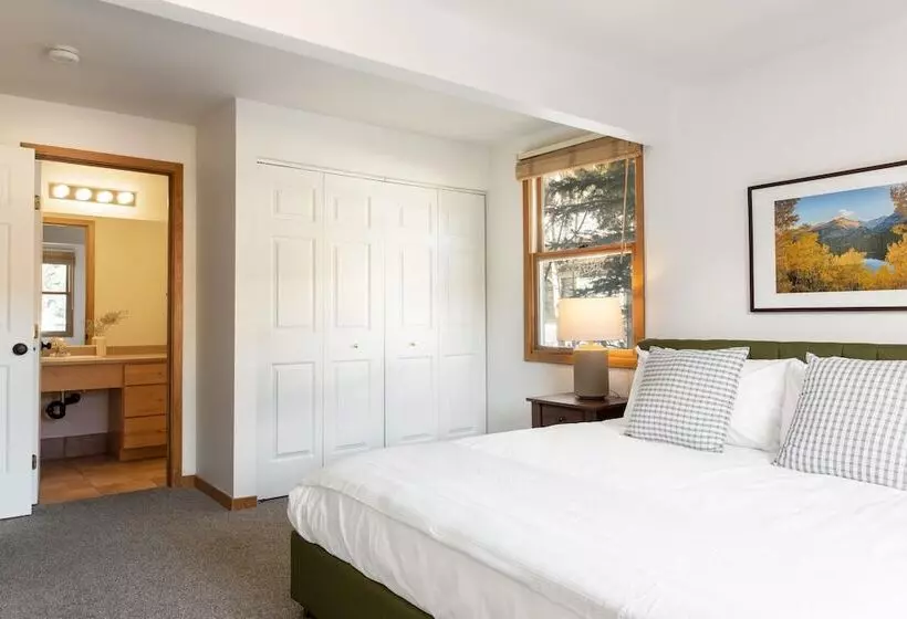 Holly By Avantstay In The Heart Of Breckenridge W/ Hot Tub, Game Room & Roof Top Patio