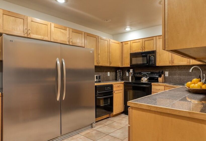 Holly By Avantstay In The Heart Of Breckenridge W/ Hot Tub, Game Room & Roof Top Patio