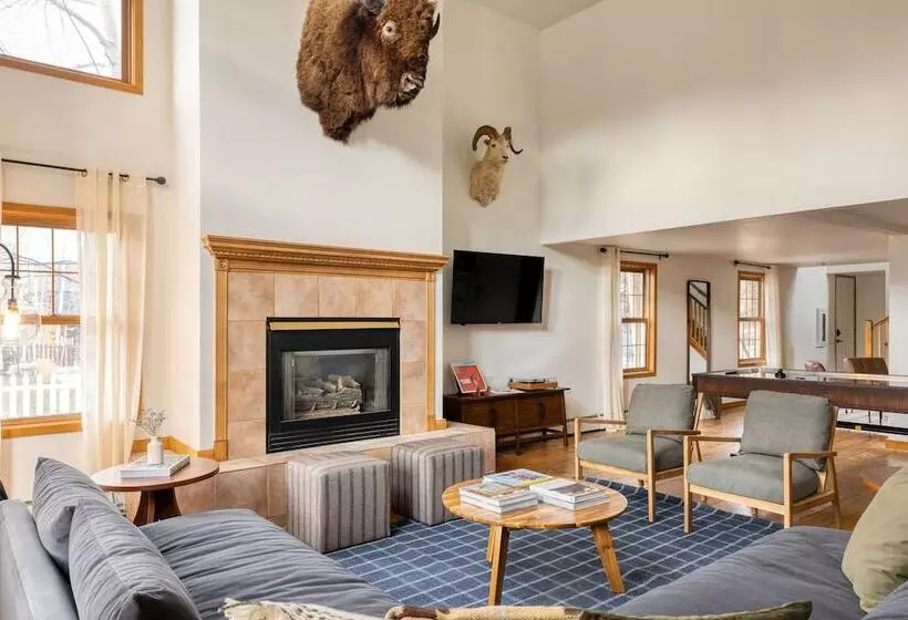 Holly By Avantstay In The Heart Of Breckenridge W/ Hot Tub, Game Room & Roof Top Patio