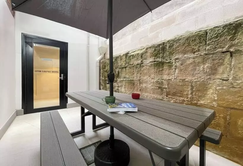 ホテル Airone Capsule