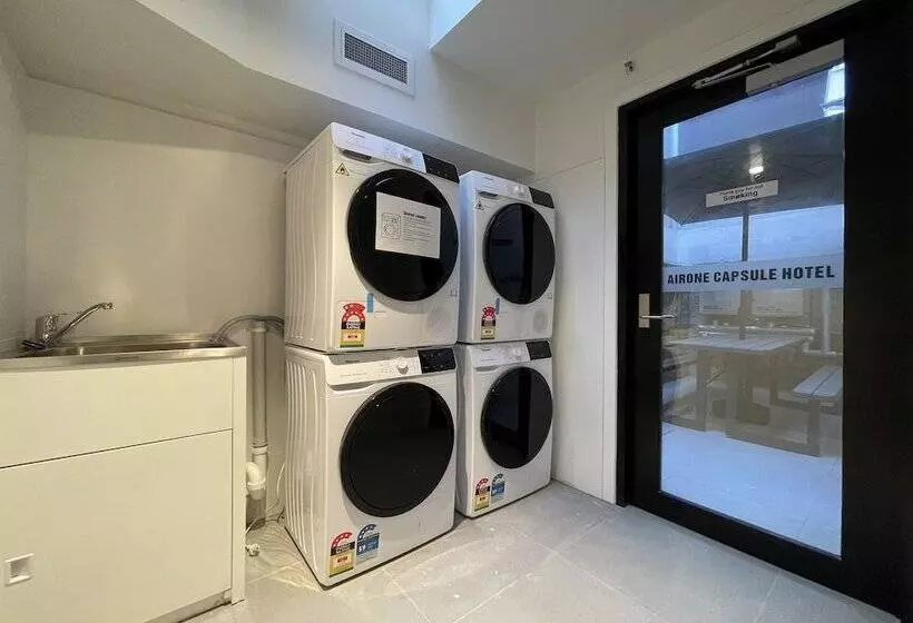 ホテル Airone Capsule