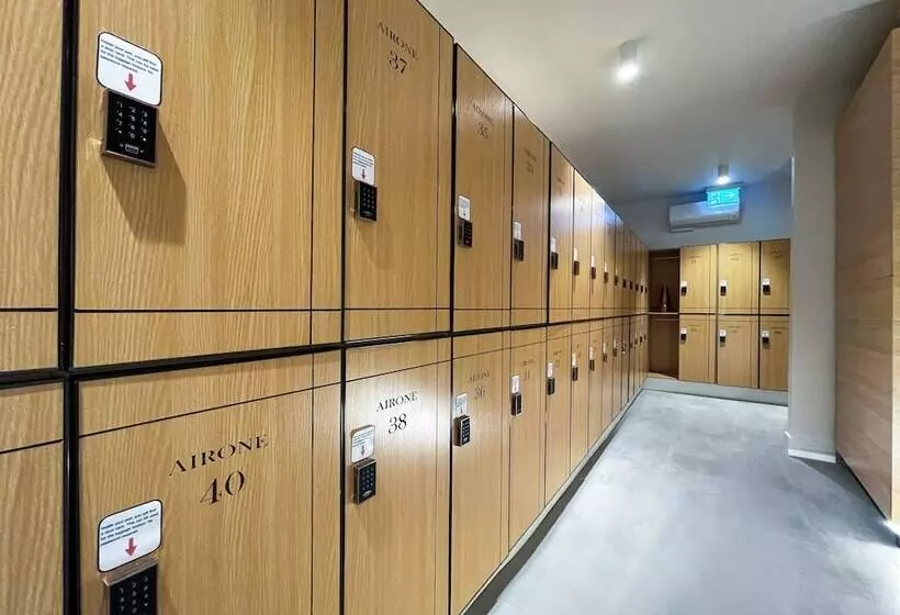 ホテル Airone Capsule