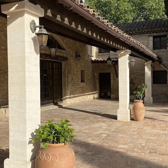 Отель Domaine De La Reynaude