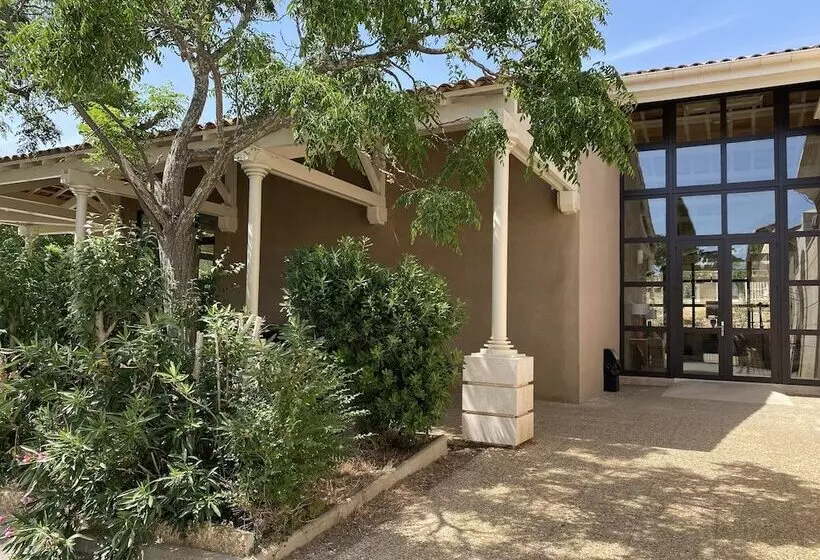 Hotelli Domaine De La Reynaude