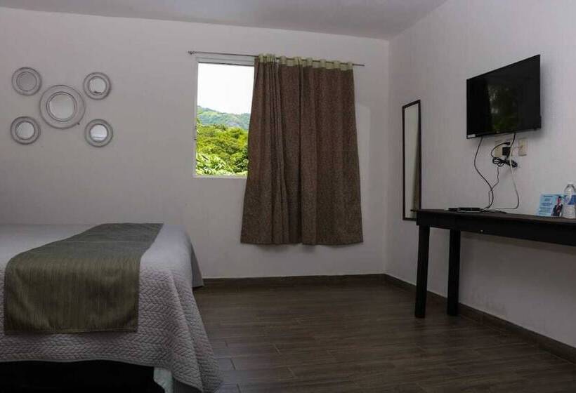 فندق Garden Suites Tonlá