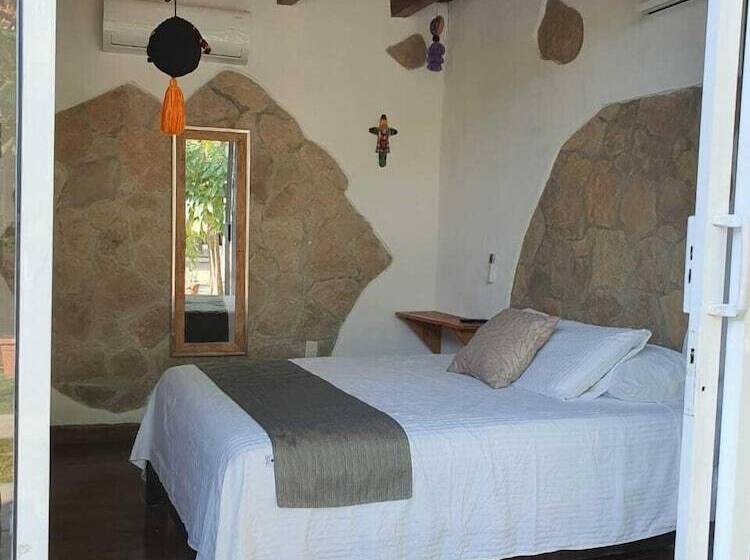 فندق Garden Suites Tonlá