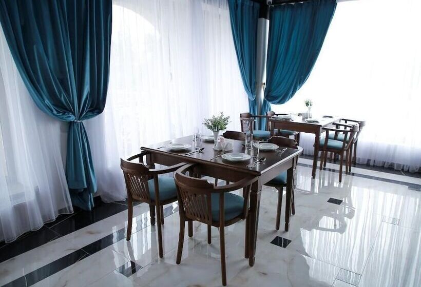 בית מלון כפרי Khiva Residence