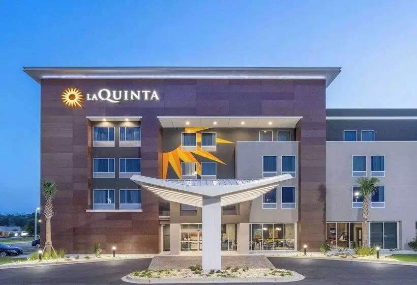 Hotelli La Quinta Inn & Suites By Wyndham Valdosta