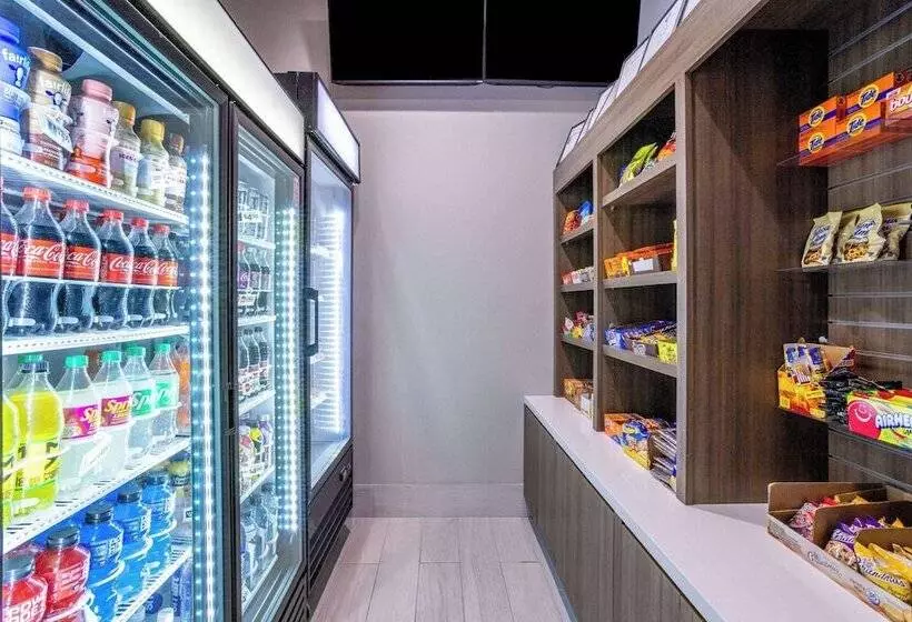 Hotelli La Quinta Inn & Suites By Wyndham Valdosta