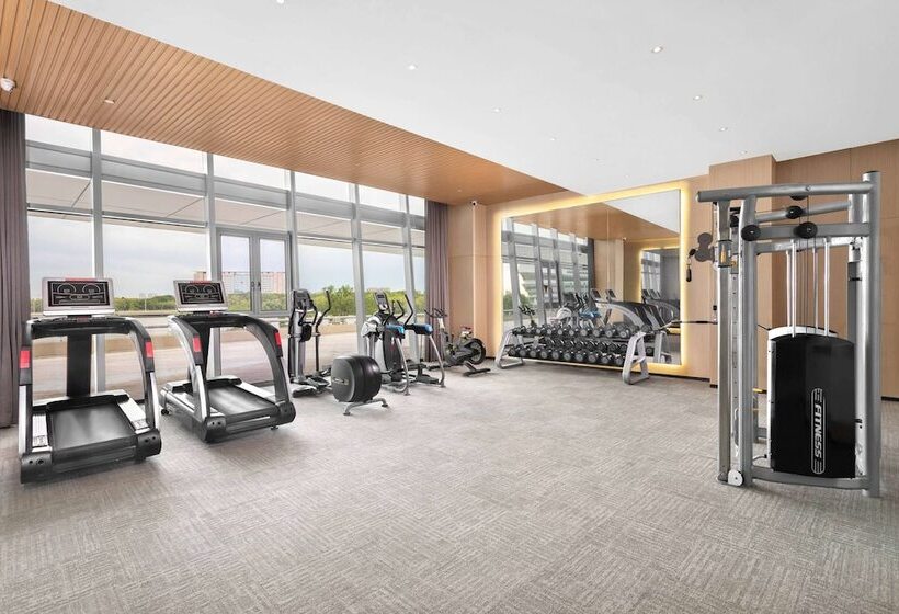 Hotel Ramada By Wyndham Huzhou Wuxing