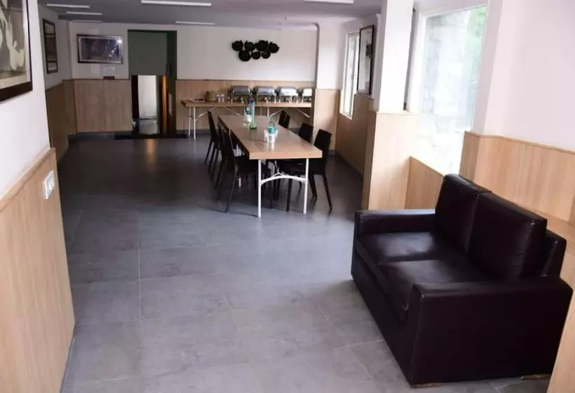 Hotelli The Himalayan Vista