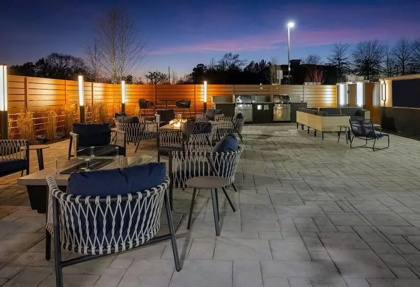 Hotelli Towneplace Suites By Marriott Canton Riverstone Parkway