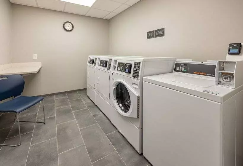 Hotelli Towneplace Suites By Marriott Canton Riverstone Parkway