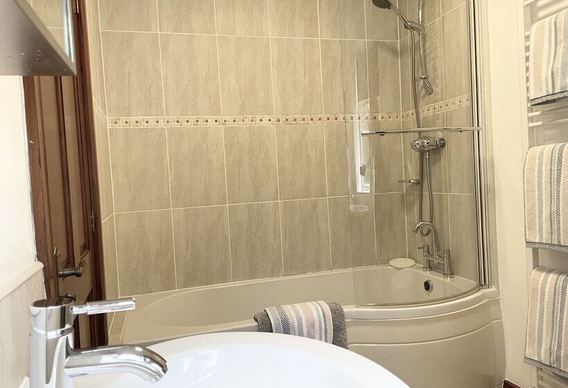 Milecastle Inn On Hadrian S Wall Near Haltwhistle