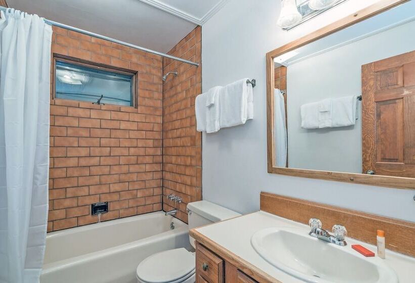 Mountain House East By Avantstay Close To The Slopes And Town!