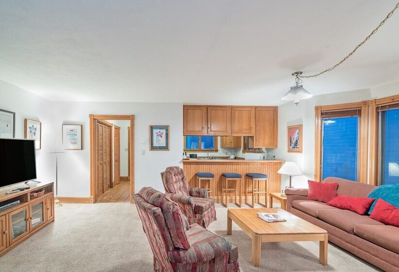 Mountain House East By Avantstay Close To The Slopes And Town!