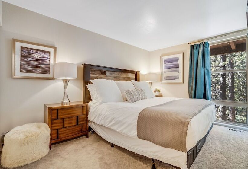 Pinegrove By Avantstay Beautiful Villas Condo Just Outside Tahoe City!