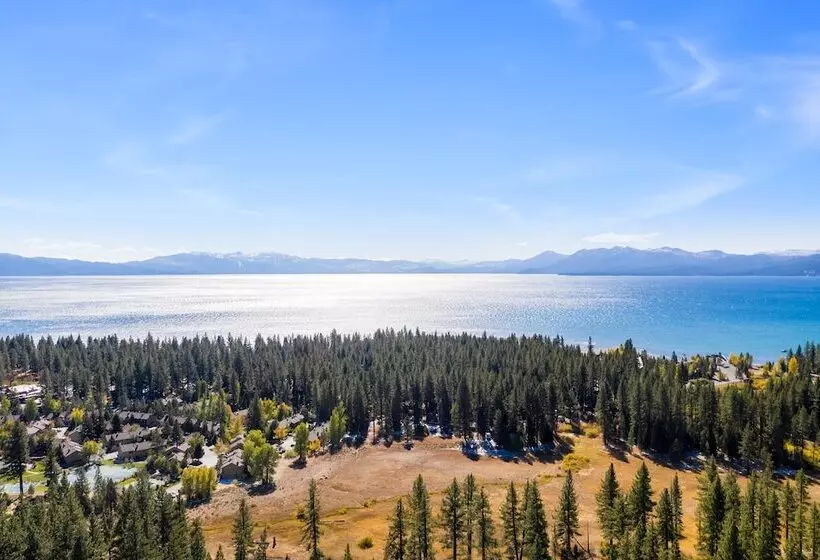 Pinegrove By Avantstay Beautiful Villas Condo Just Outside Tahoe City!