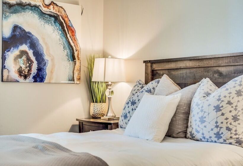 Pinegrove By Avantstay Beautiful Villas Condo Just Outside Tahoe City!