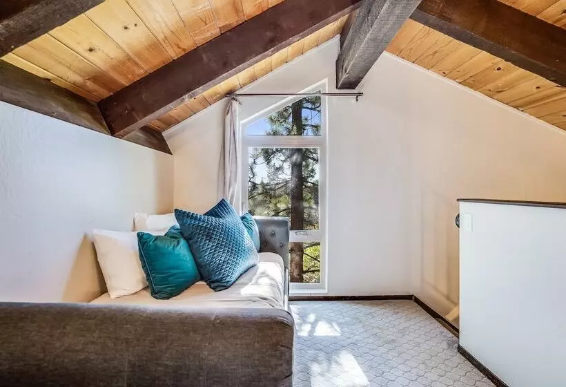 Pinegrove By Avantstay Beautiful Villas Condo Just Outside Tahoe City!