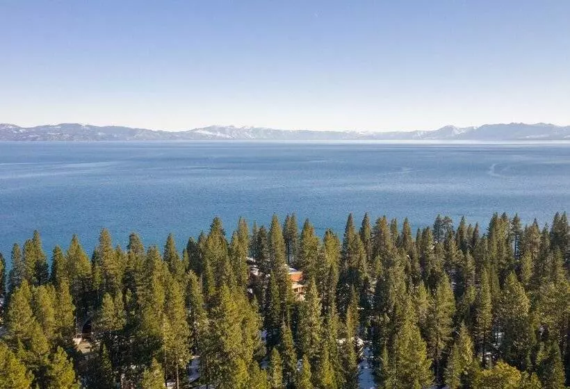 Polaris By Avantstay Woodsy Tahoe Cabin With Spacious Deck Close To Lake