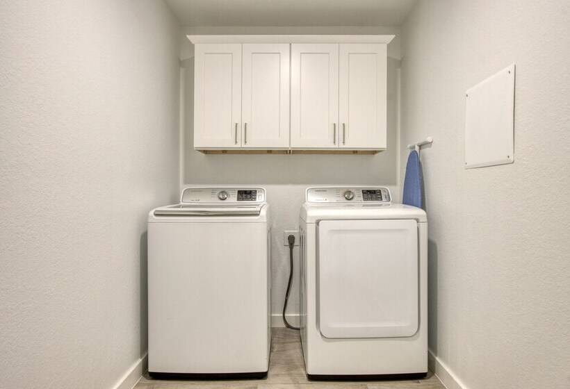 Sirenia By Avantstay Gorgeous Cape Coral Home W/ Pool & Modern Interior