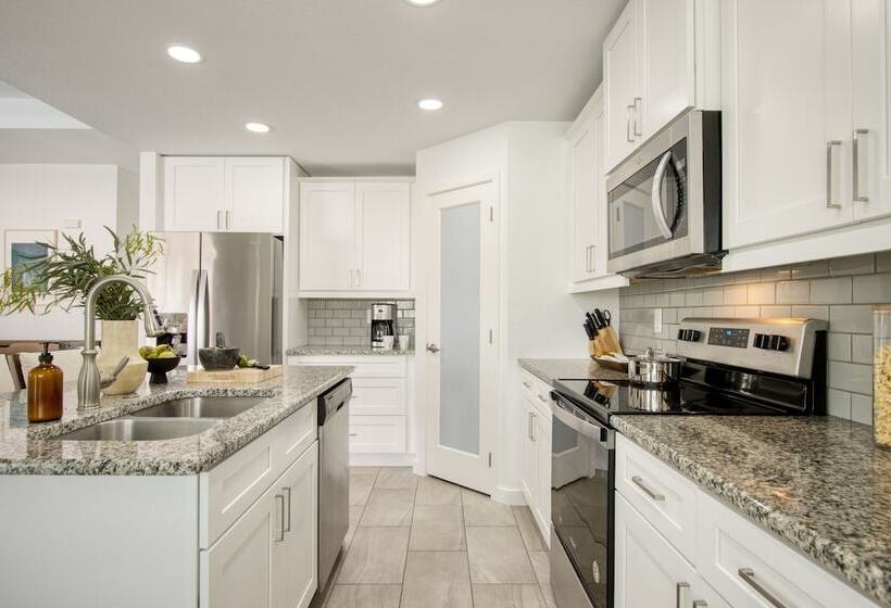 Sirenia By Avantstay Gorgeous Cape Coral Home W/ Pool & Modern Interior