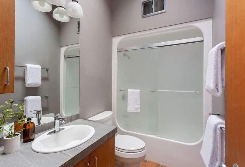 Skylight By Avantstay Elevated Mountain Home W/ Hot Tub, Billiards, Large Patio