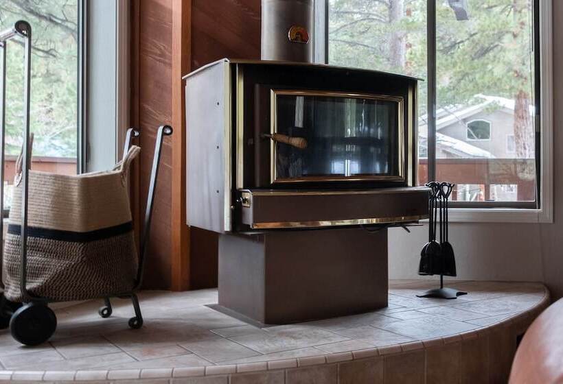 Tarly By Avantstay 5mins To Diamond Peak Skiing W/ Hot Tub In Incline Village